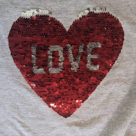 "Magic" Double Message Gray Cropped Top with Sequined Heart Size Medium - Picture 3 of 5